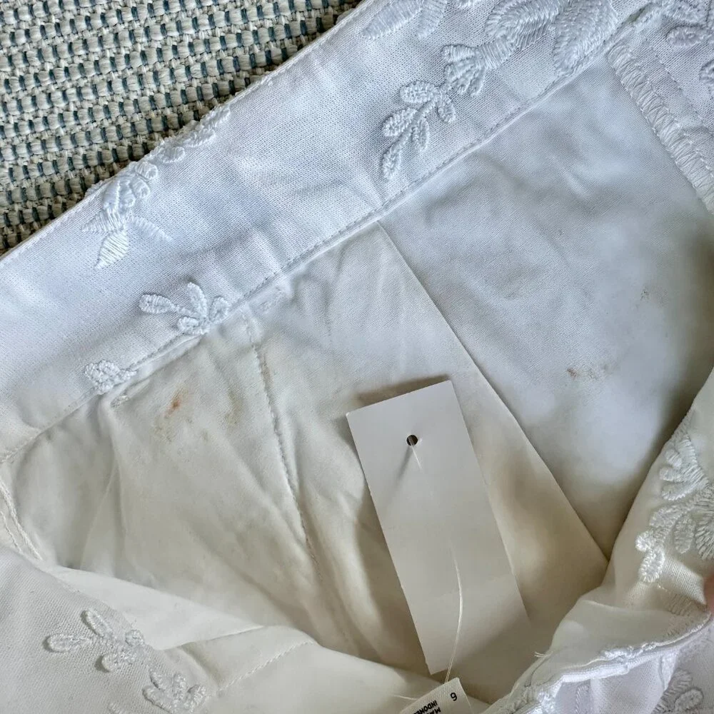 LOFT "Riviera" Shorts with Floral Embroidery - Picture 9 of 10